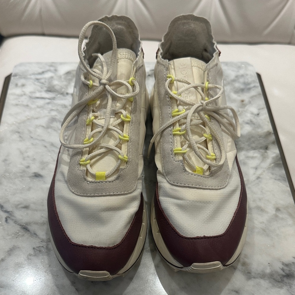 Reebok White and Burgundy Sneakers with Yellow Highlights